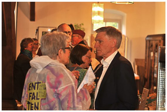 Chantal Rebert mit Bürgermeister A. Krieger, Wissembourg